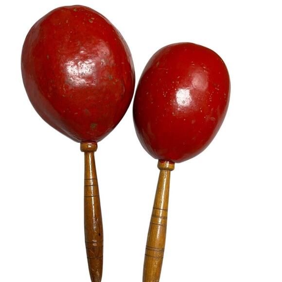 Vintage Fiesta Maracas - Made in Mexico Red Hand Painted Rumba Ready! - Picture 2 of 2